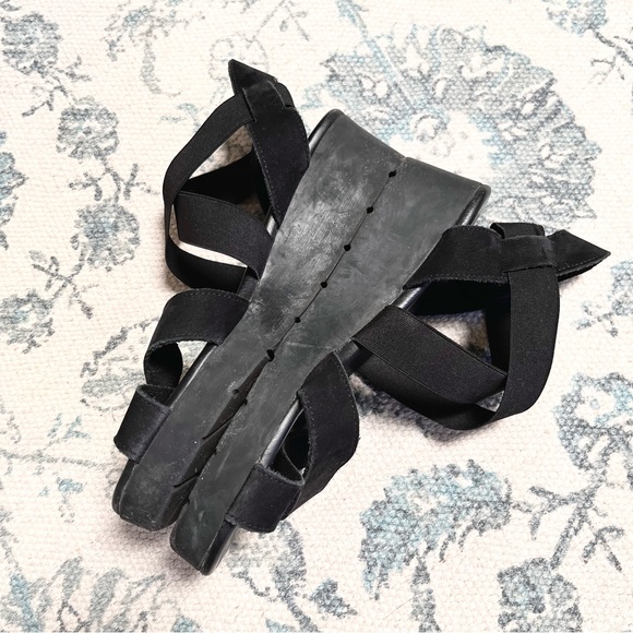 Arche Leather Black Strappy Wedge Sandals - Picture 6 of 8